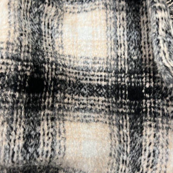 RD Style Shacket - Picture 4 of 7